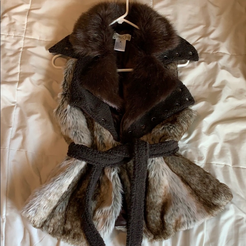 Cute vest for fall & winter!